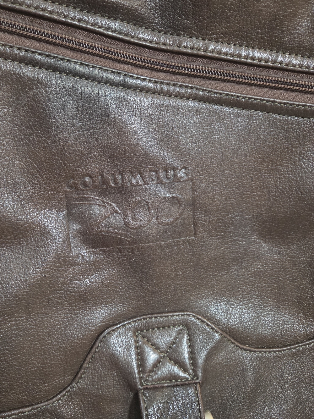 Canyon Outback Columbus Zoo Leather Convertible Bag - Picture 2 of 16